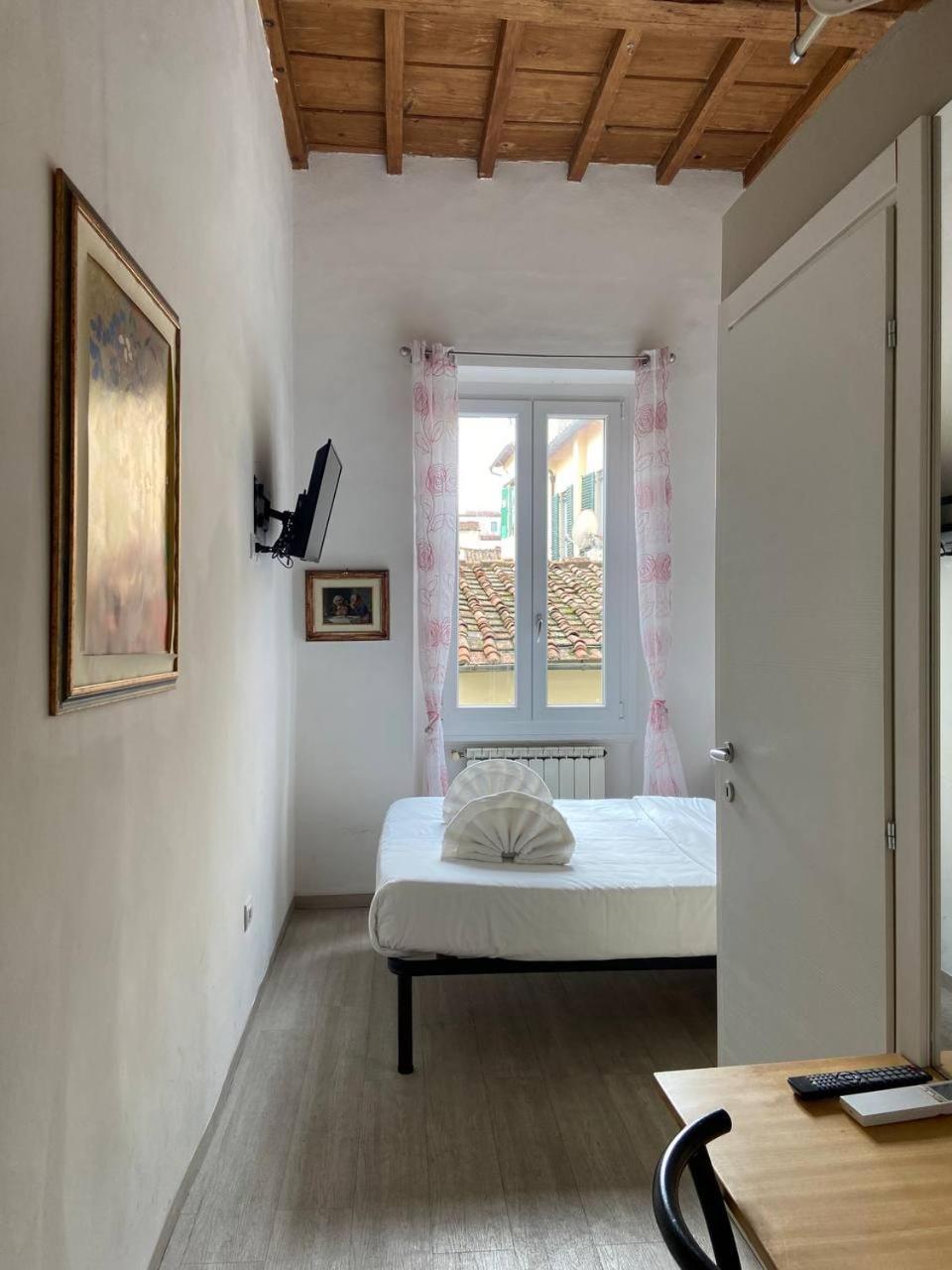 Rosa - Room On City Center Florence Luaran gambar